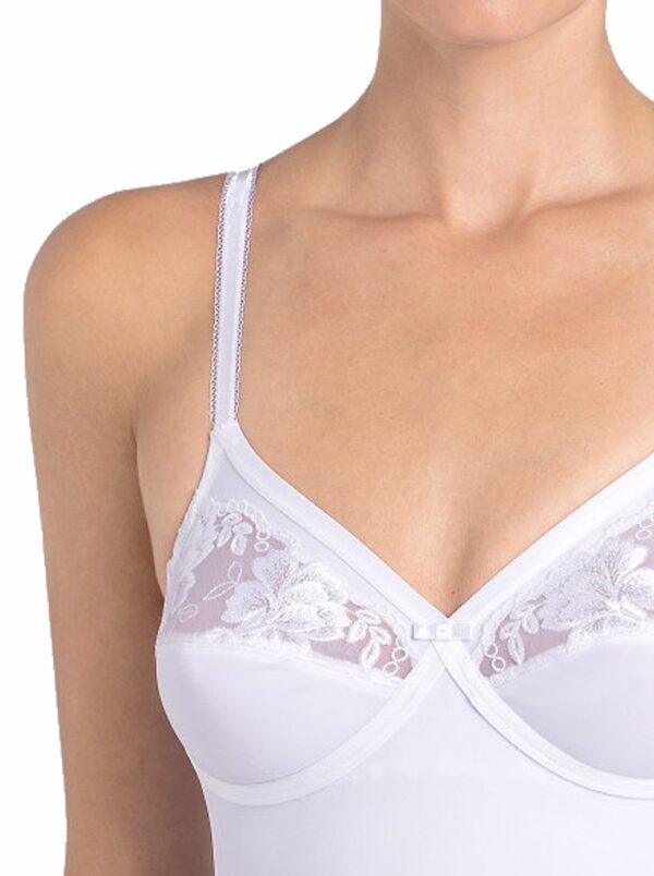 Triumph "Modern Posy BS" - Image 2