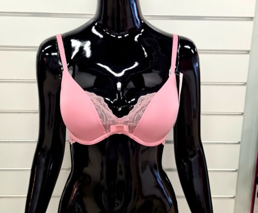 Triumph "Sensual Essence WHP" rinnahoidja